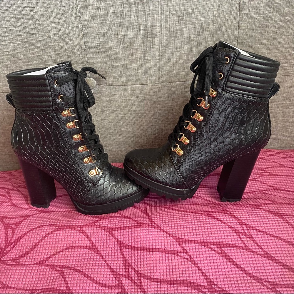 Heeled boots size 6.5